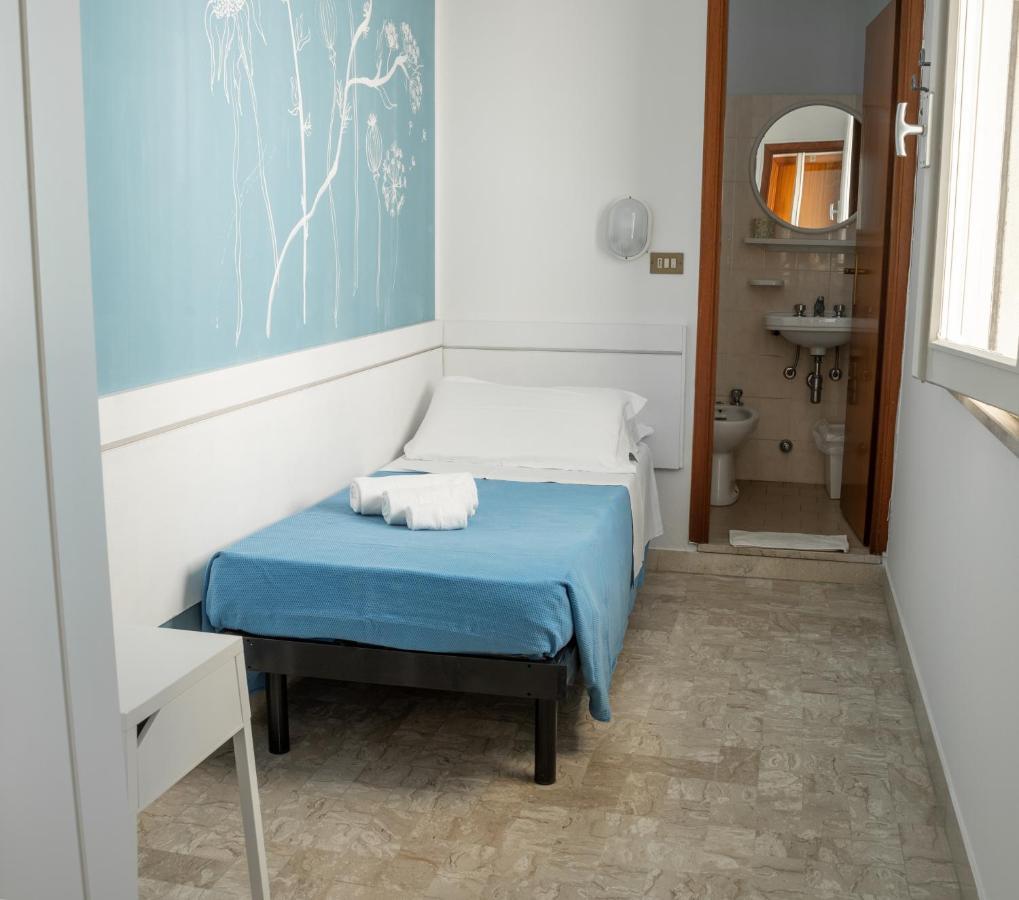 Hotel Villa Maris Rimini Exterior photo